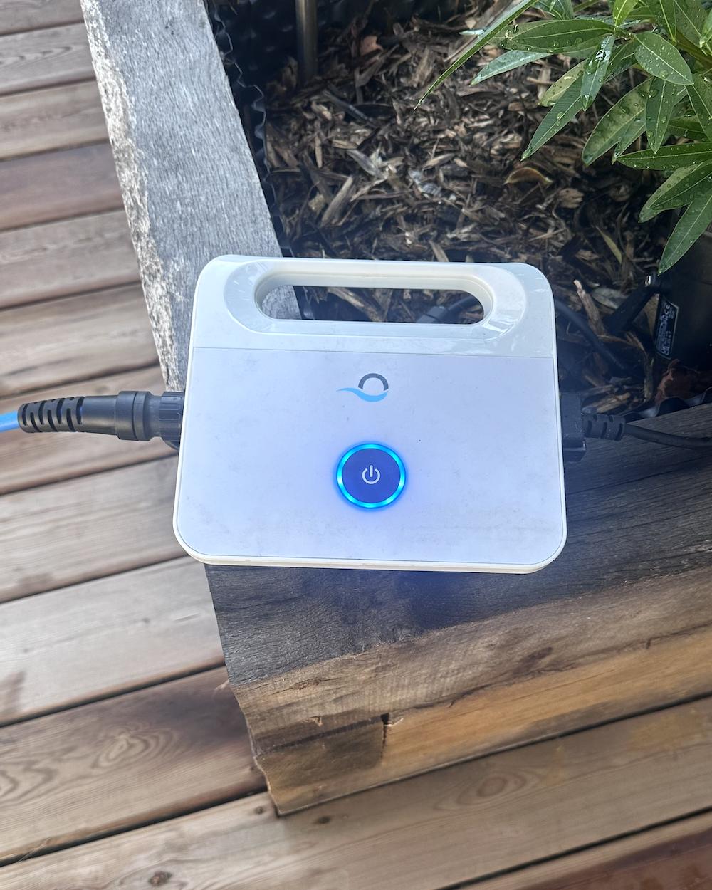 Le boîtier du robot (gros bouton)